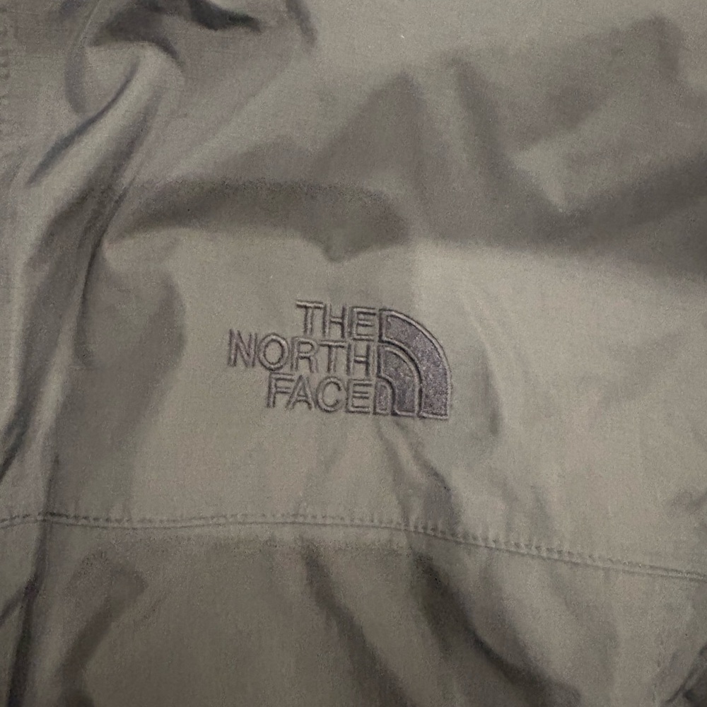 The North Face Men's Triclimate Hooded Rain Shell - Picture 2 of 4